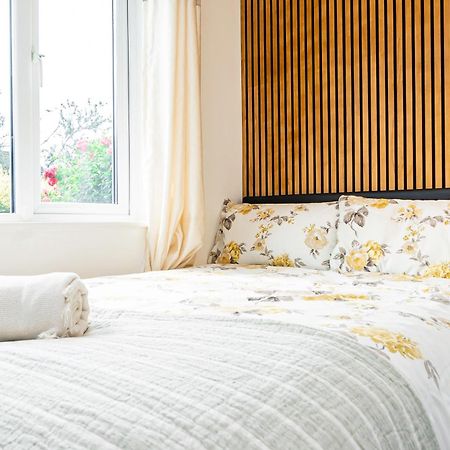 Earley Luxury Ensuite Room With Private Entrance Reading Ngoại thất bức ảnh