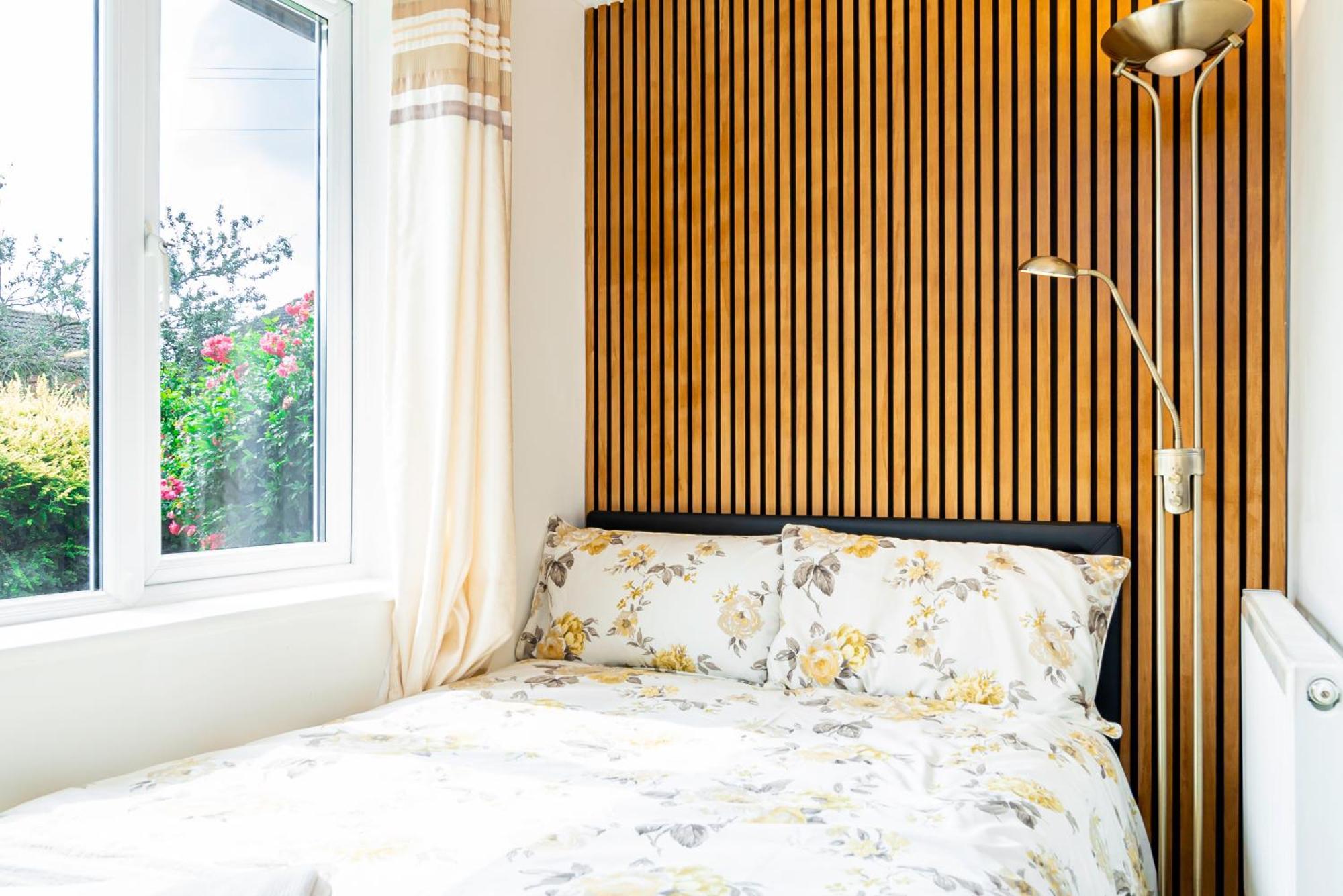 Earley Luxury Ensuite Room With Private Entrance Reading Ngoại thất bức ảnh