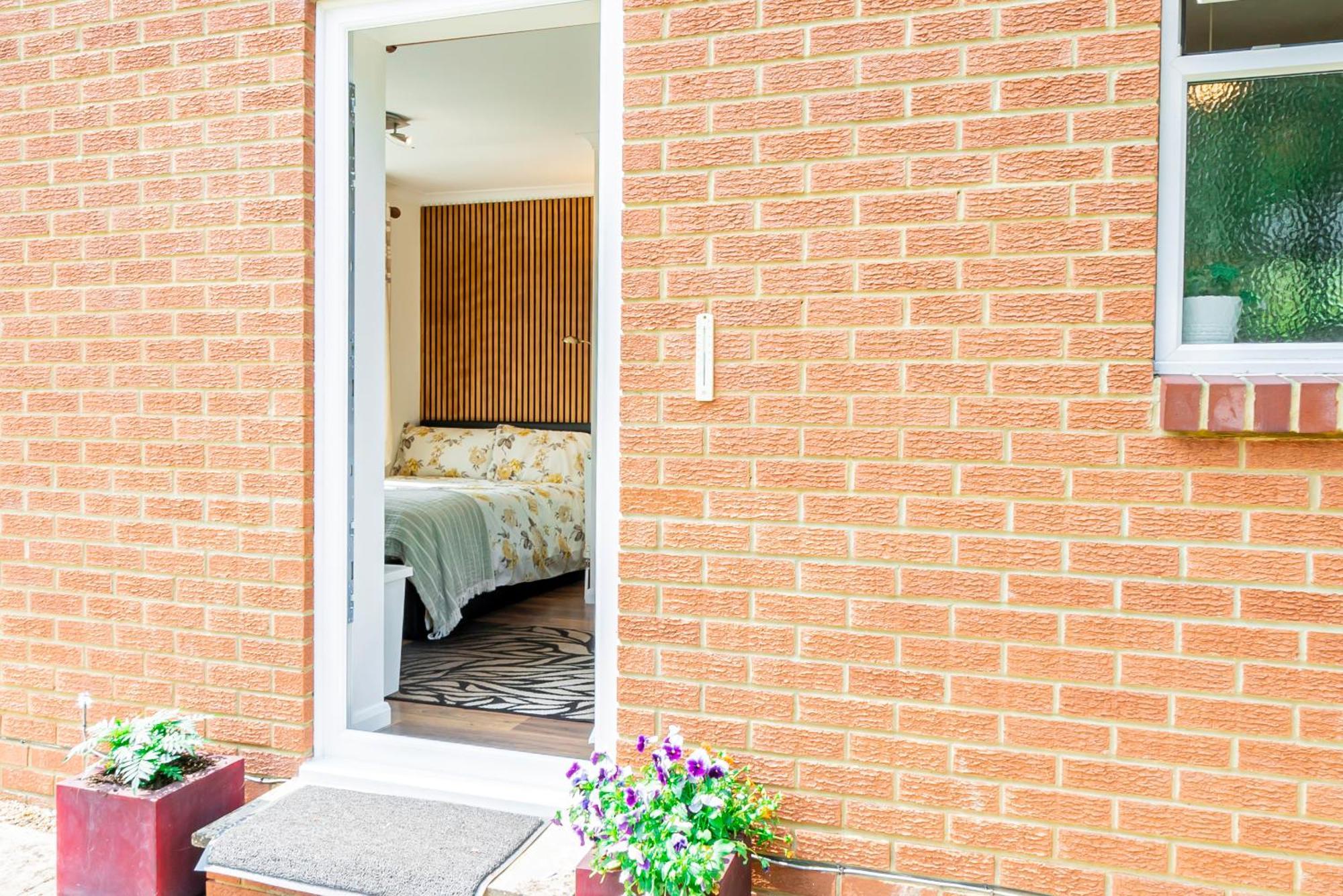 Earley Luxury Ensuite Room With Private Entrance Reading Ngoại thất bức ảnh